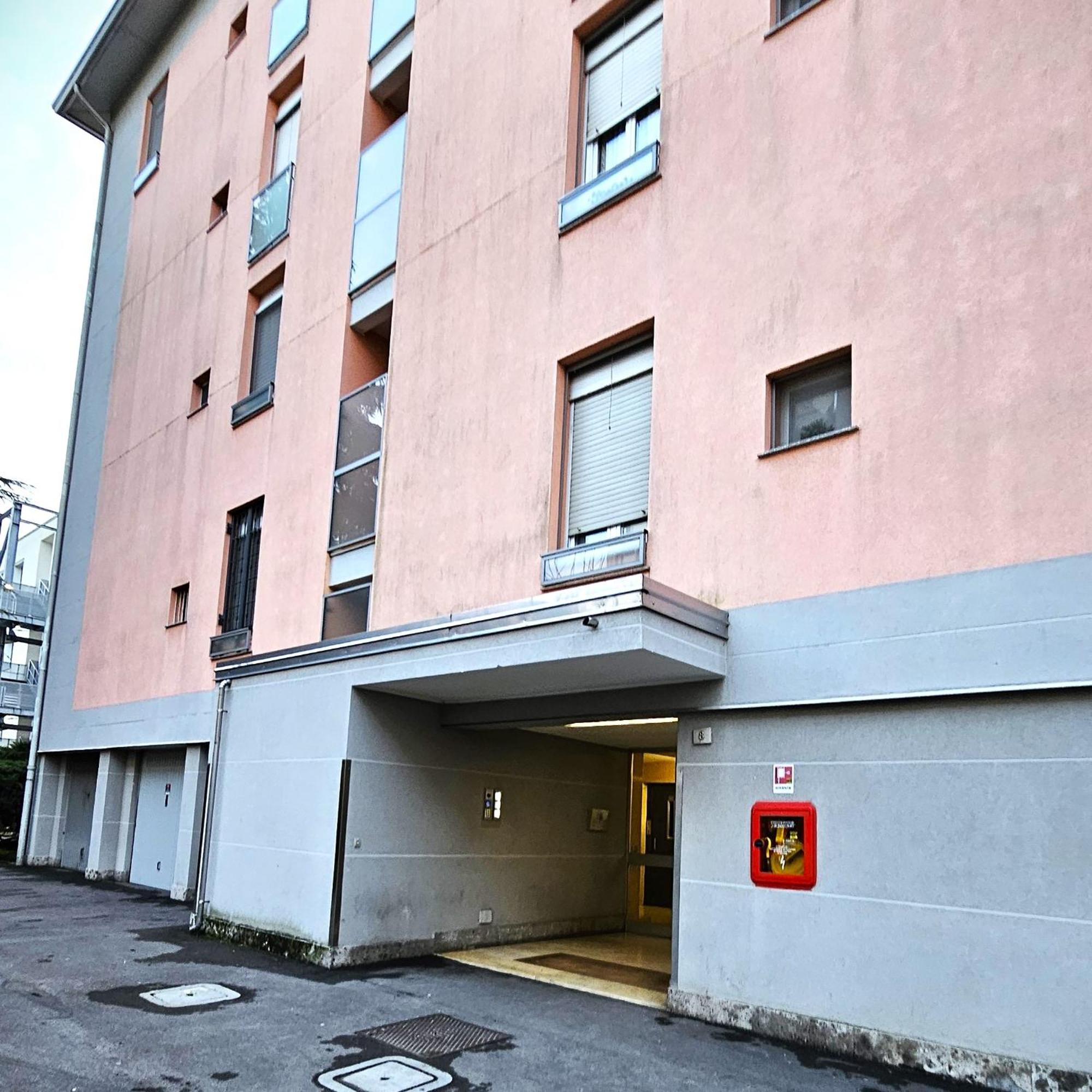 Bbking Appartamento Policlinico San Donato Milanese Exterior photo